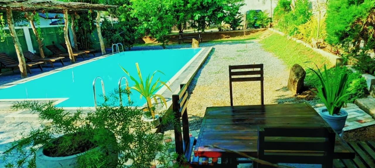 Lily Resort Udawalawe Kültér fotó