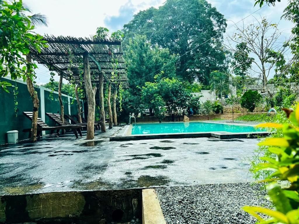 Lily Resort Udawalawe Kültér fotó