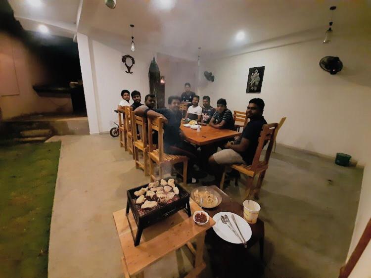 Lily Resort Udawalawe Kültér fotó